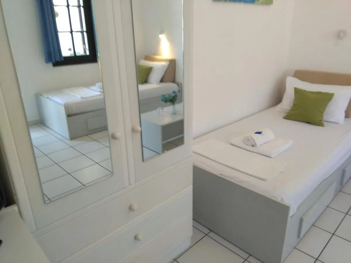 Julies Apartments Kokkini Hani